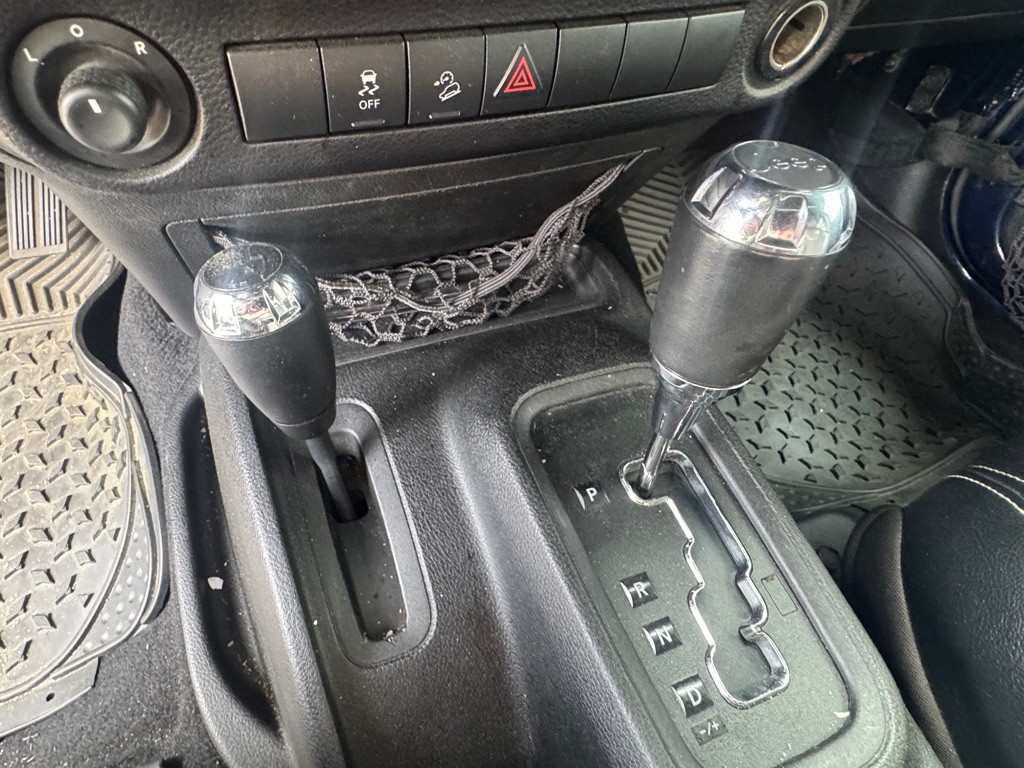 2013 Jeep Wrangler Unlimited Image 11