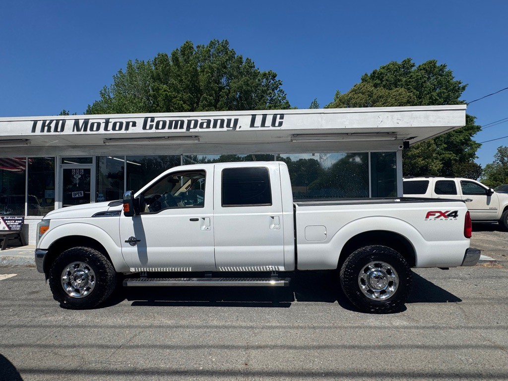 2015 Ford F-250 Image 2