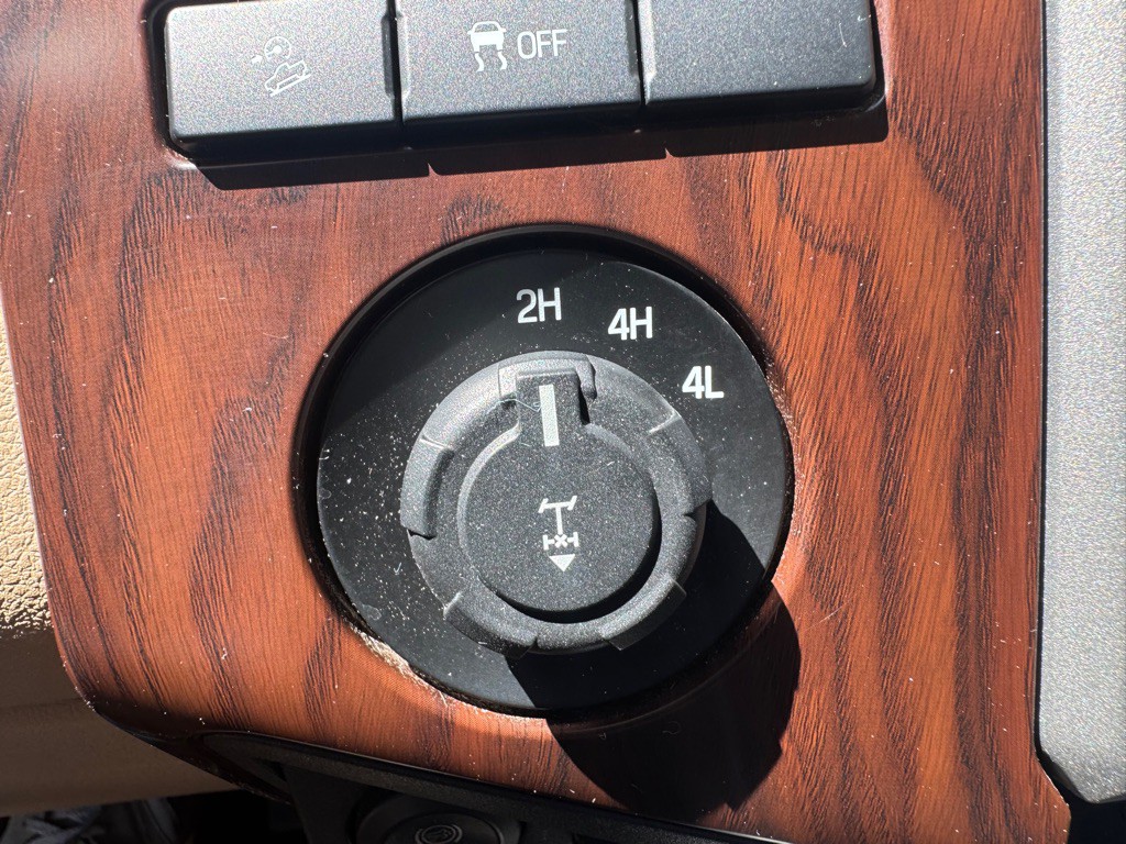 2015 Ford F-250 Image 19