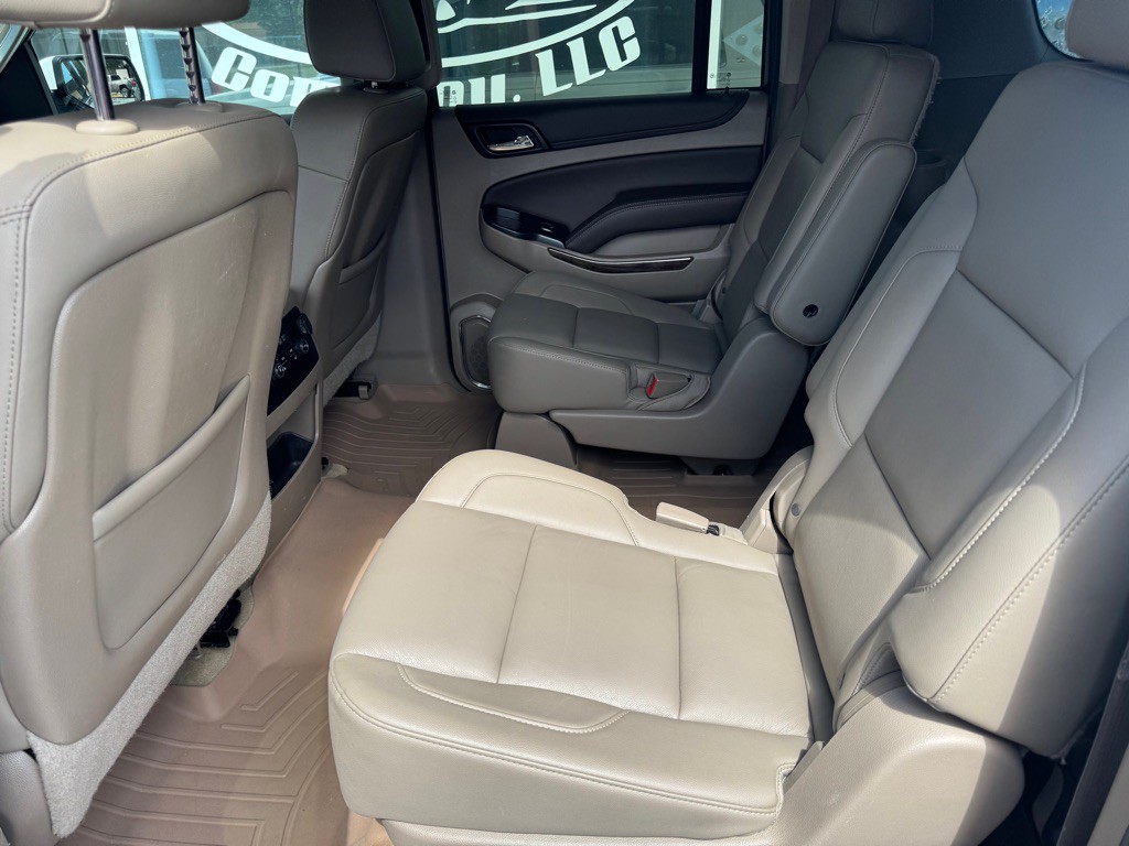 2015 Chevrolet Suburban Image 9