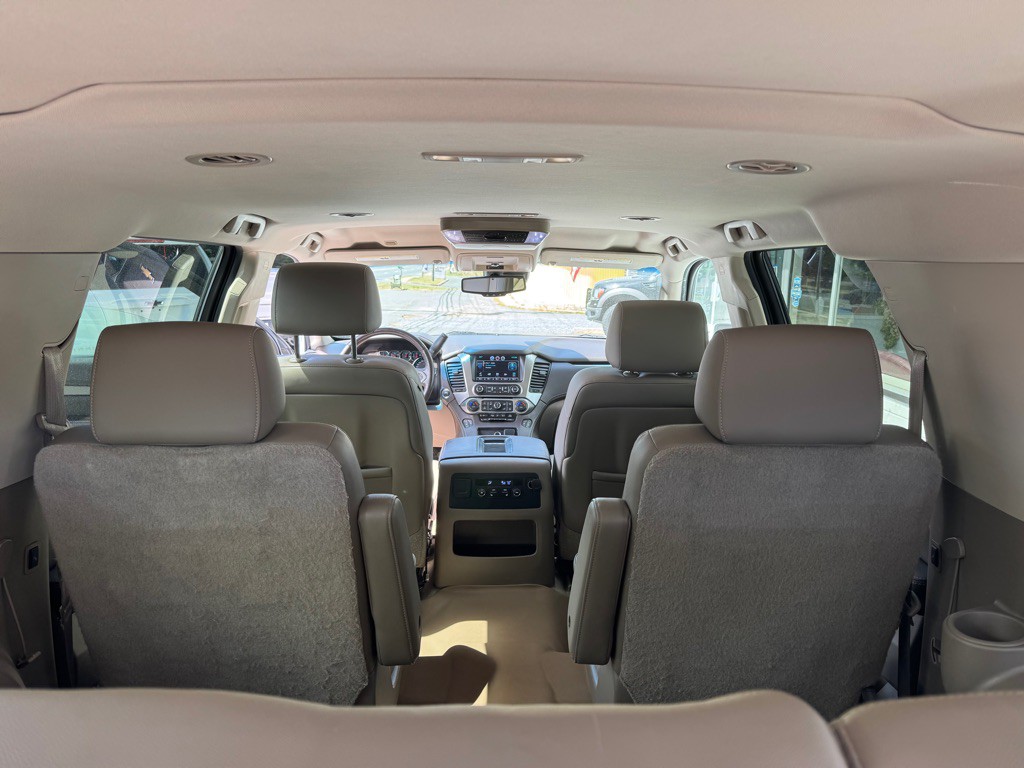 2015 Chevrolet Suburban Image 12