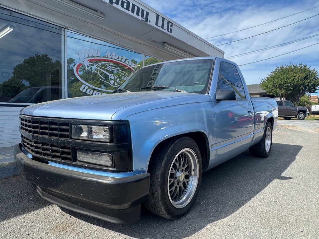 1990 Chevrolet C/K Image 1