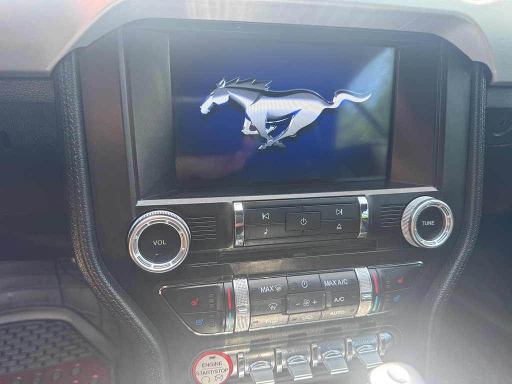 2016 Ford Mustang Image 17