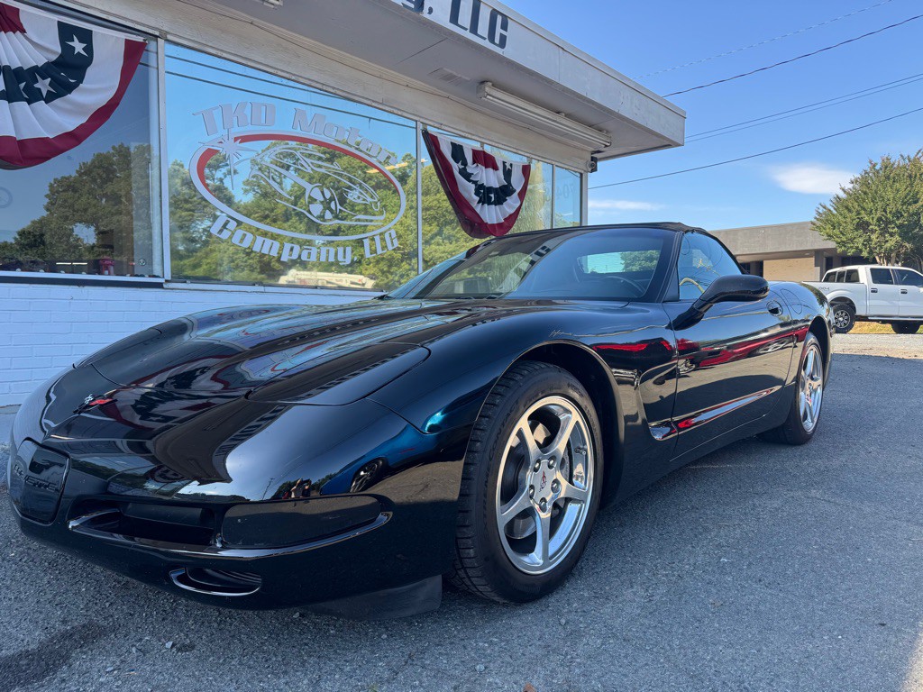 2000 Chevrolet Corvette Image 1