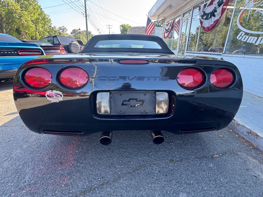 2000 Chevrolet Corvette Image 4