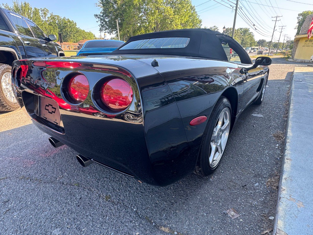 2000 Chevrolet Corvette Image 5