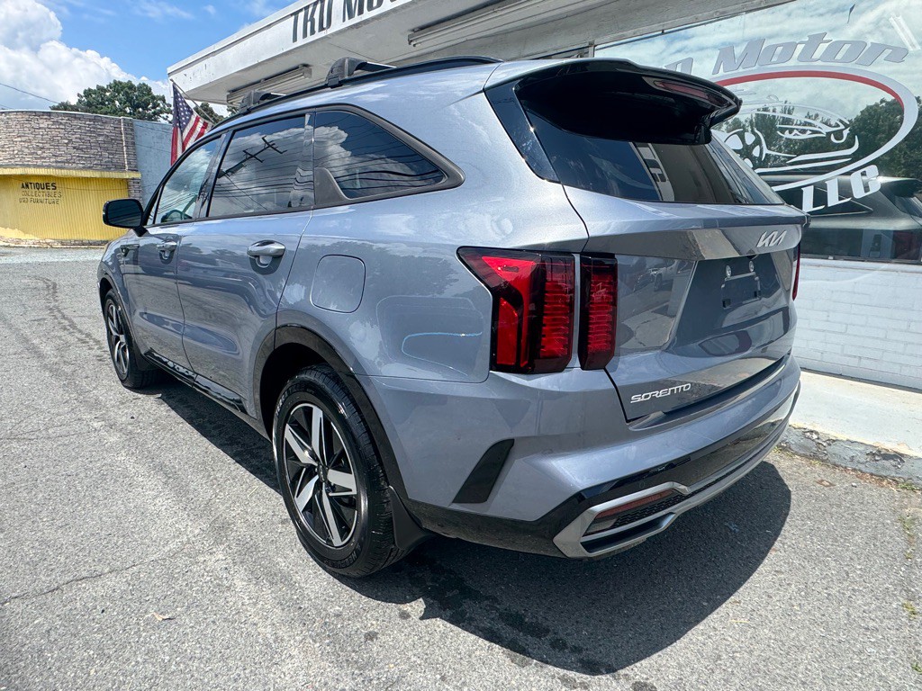 2023 Kia Sorento Image 3