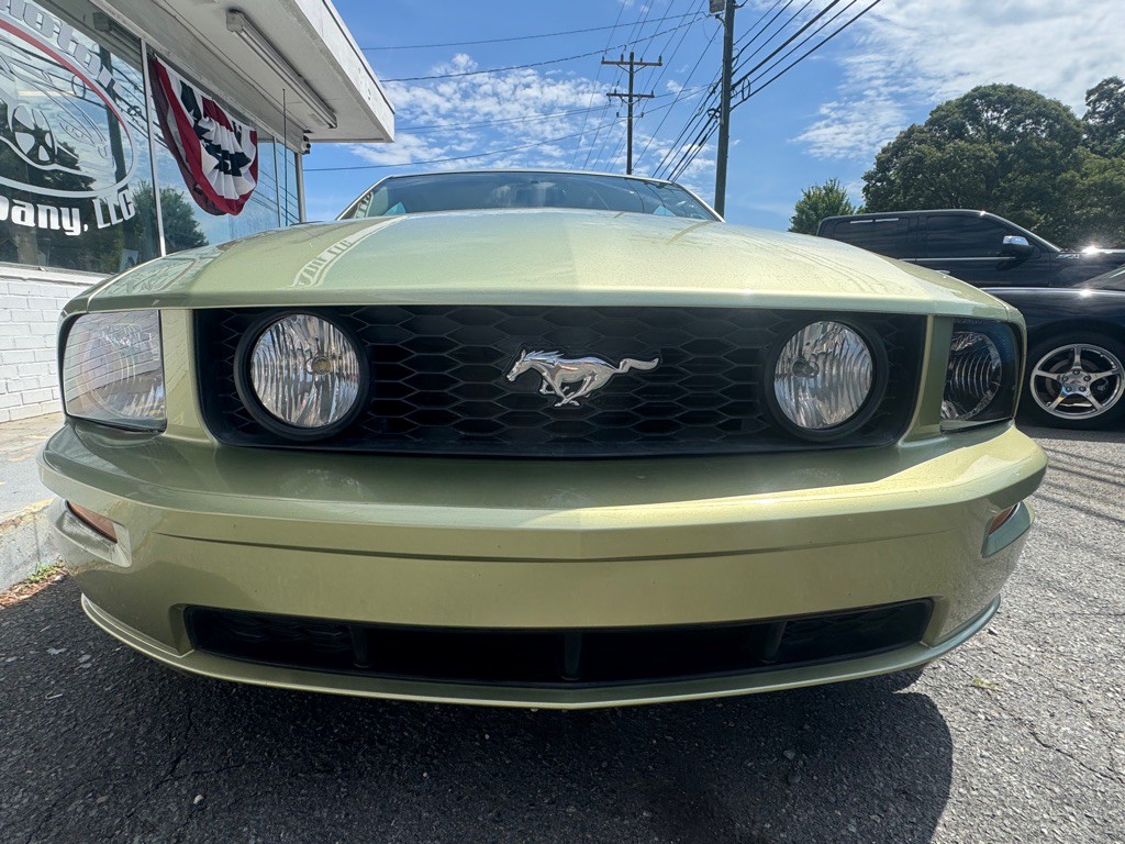 2005 Ford Mustang Image 5
