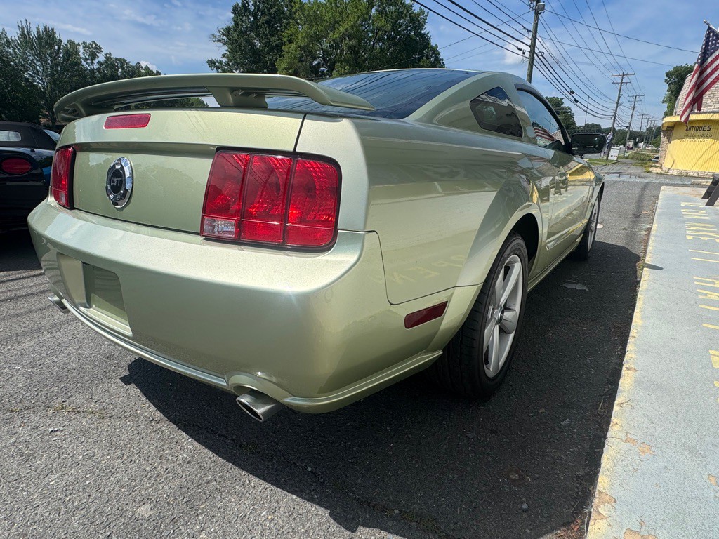 2005 Ford Mustang Image 7