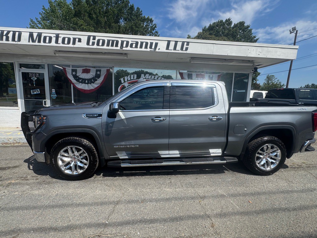 2019 GMC Sierra Image 2