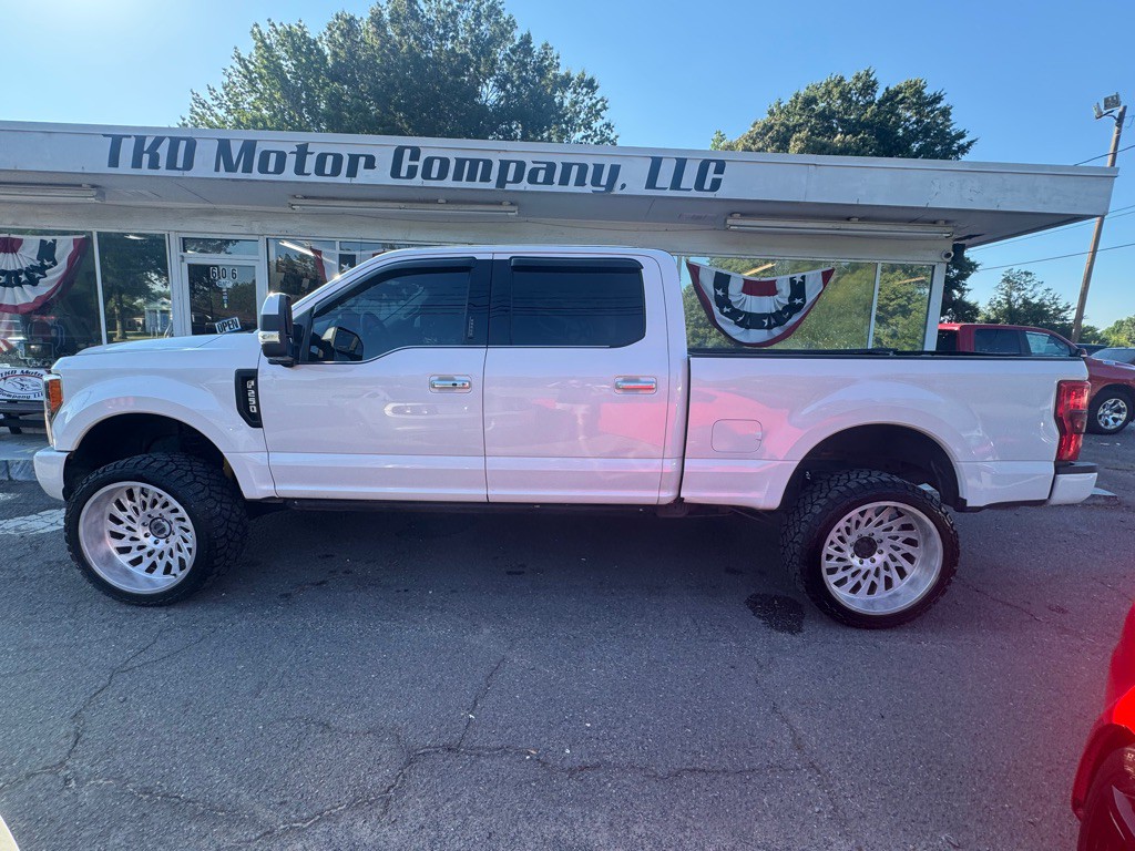 2019 Ford F-250 Image 2