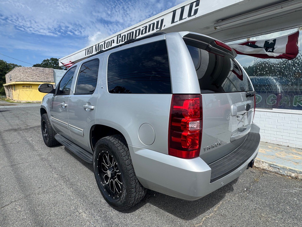 2011 Chevrolet Tahoe Image 3