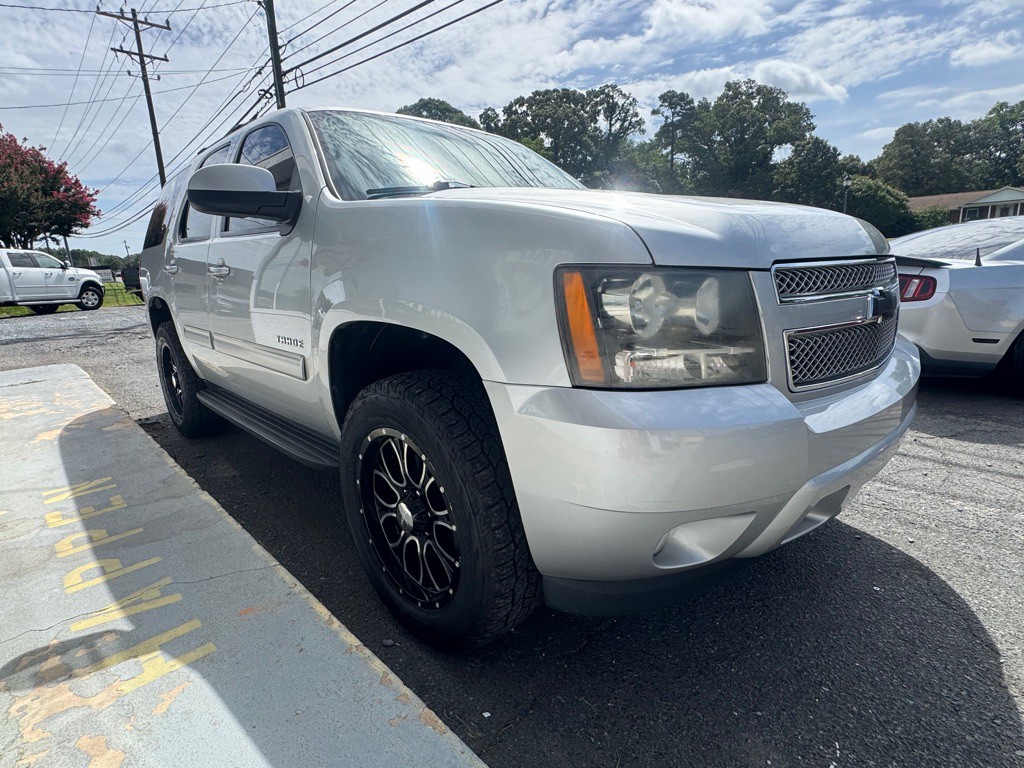 2011 Chevrolet Tahoe Image 6