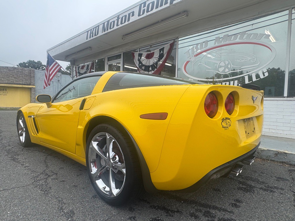 2011 Chevrolet Corvette Image 3