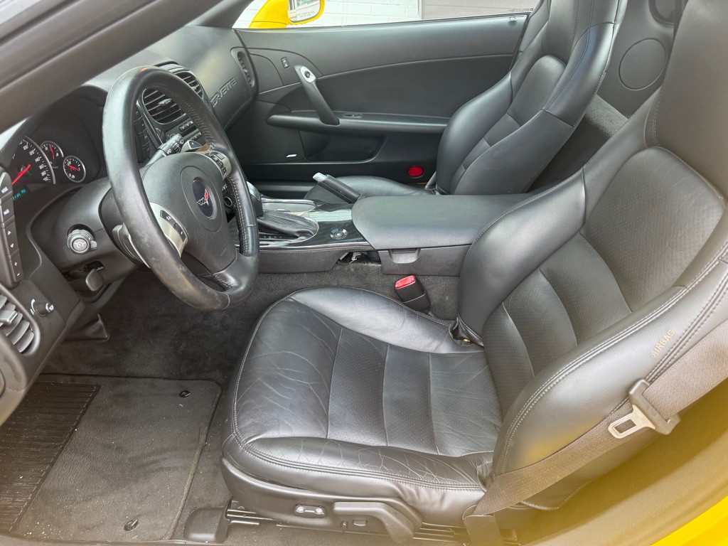 2011 Chevrolet Corvette Image 11