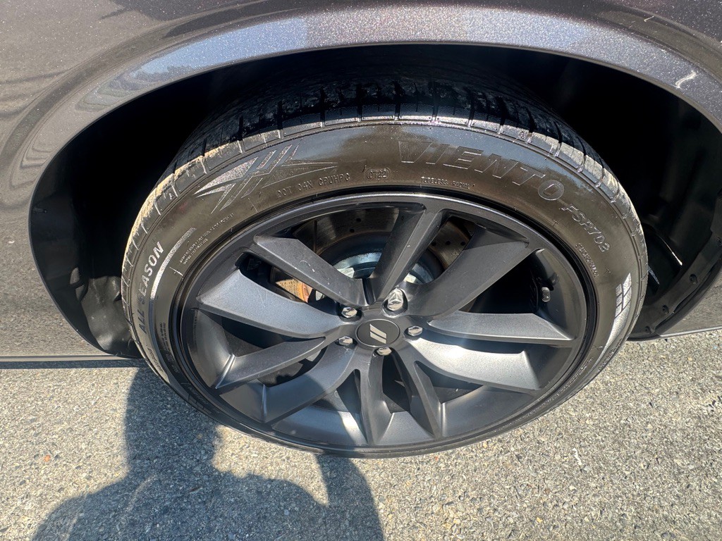 2021 Dodge Challenger Image 9
