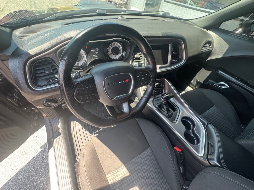 2021 Dodge Challenger Image 11
