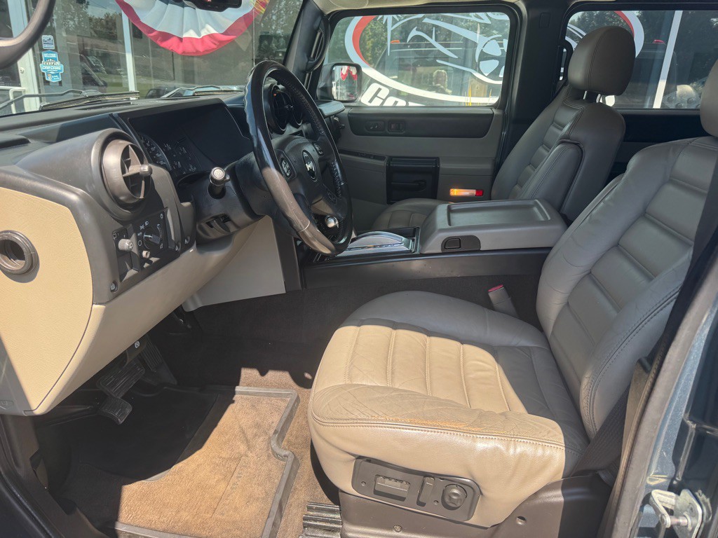 2006 HUMMER H2 Image 11