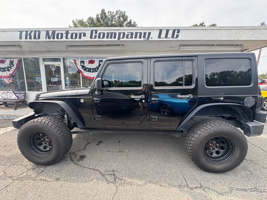 2016 Jeep Wrangler Unlimited Image 2