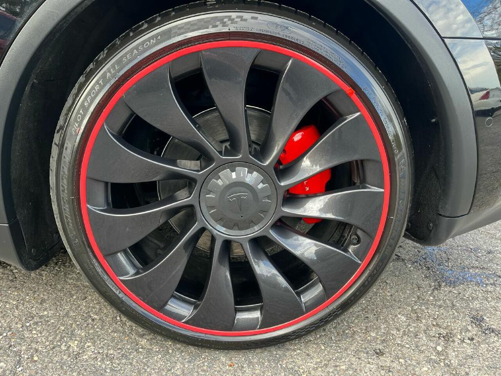 2022 Tesla Model Y Image 9