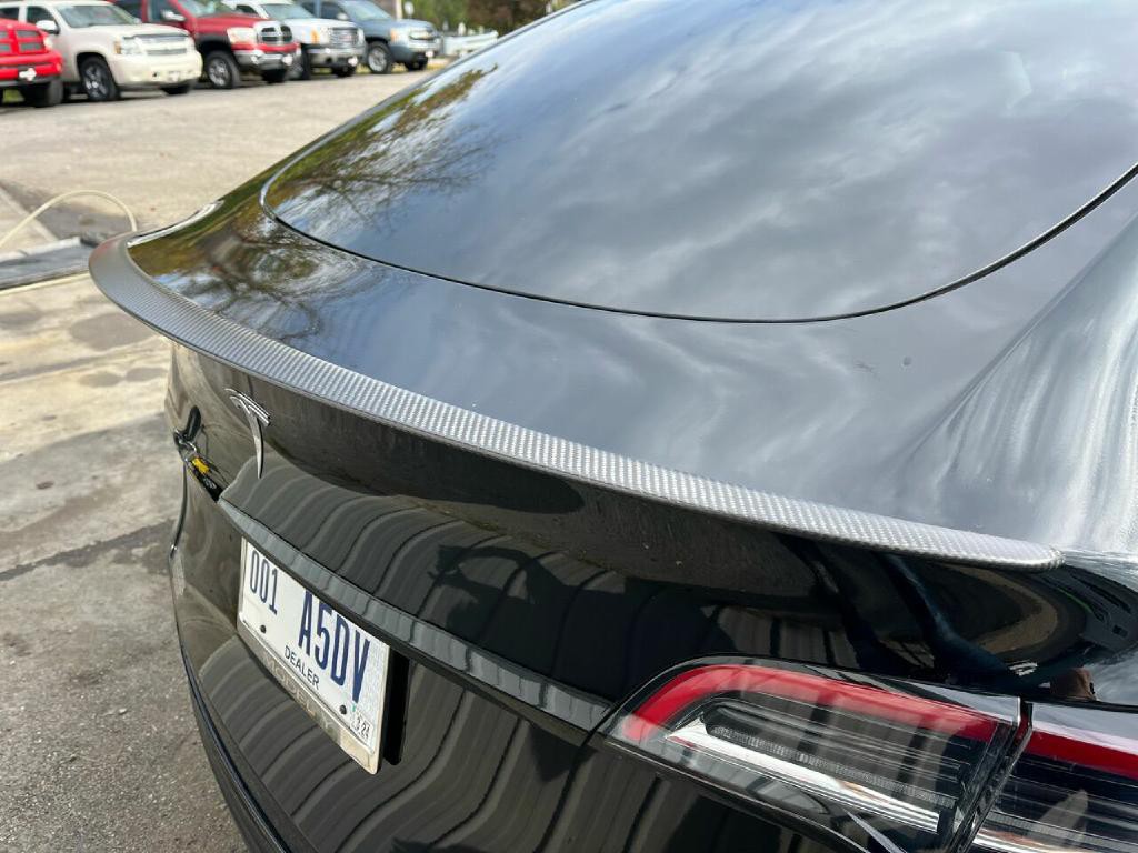2022 Tesla Model Y Image 18