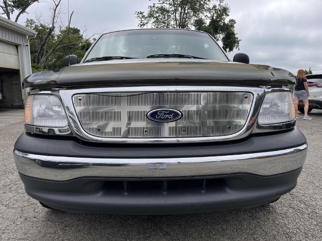 1999 Ford F-150 Image 2