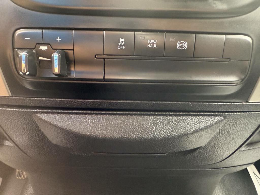 2017 RAM 2500 Image 17