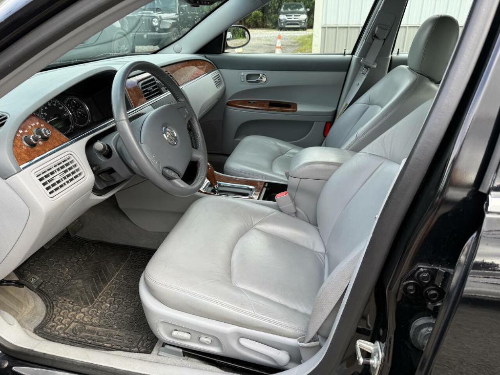 2005 Buick Lacrosse Image 7