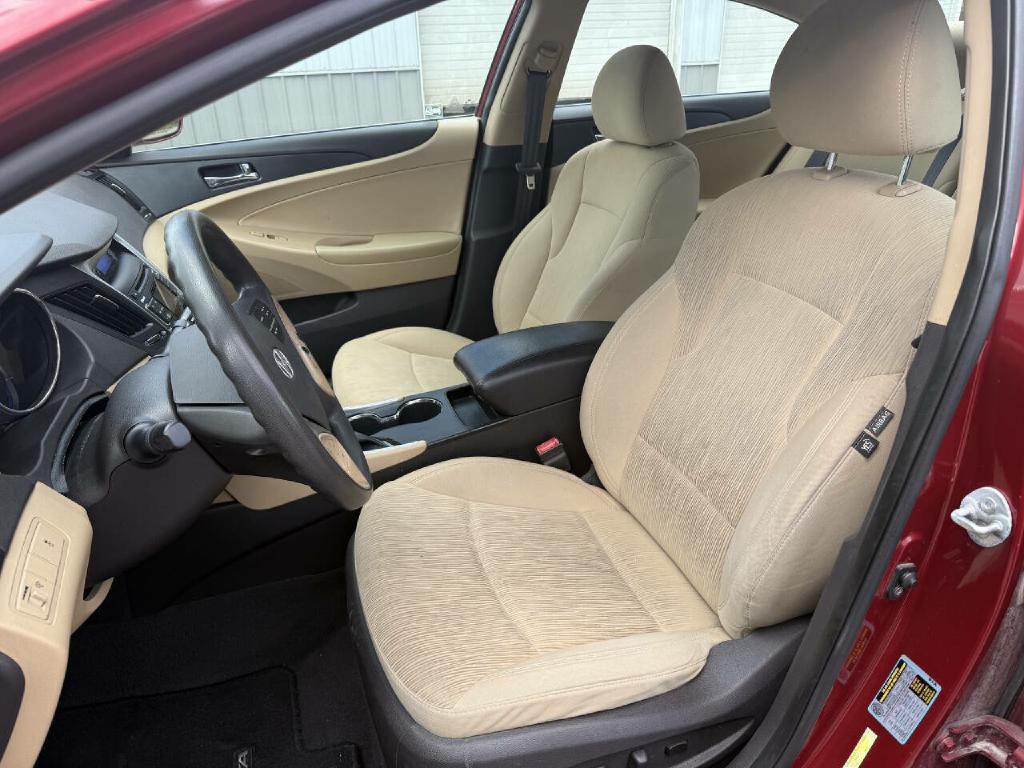 2011 Hyundai Sonata Image 10