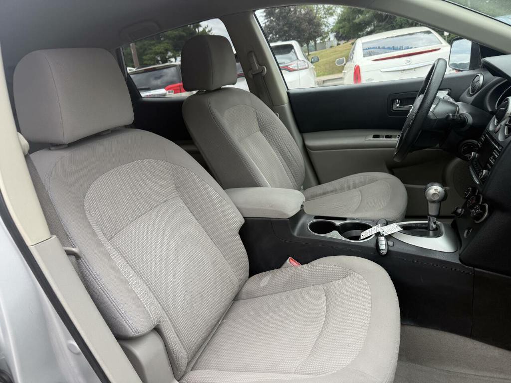 2013 Nissan Rogue Image 11