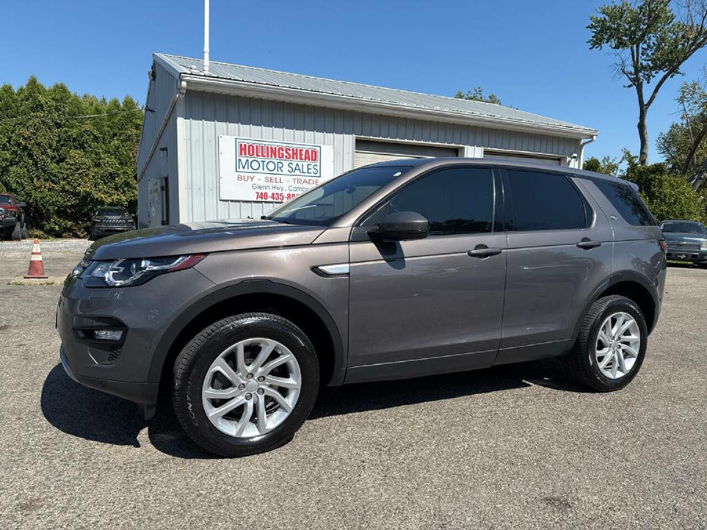 2017 Land Rover Discovery Sport Image 1