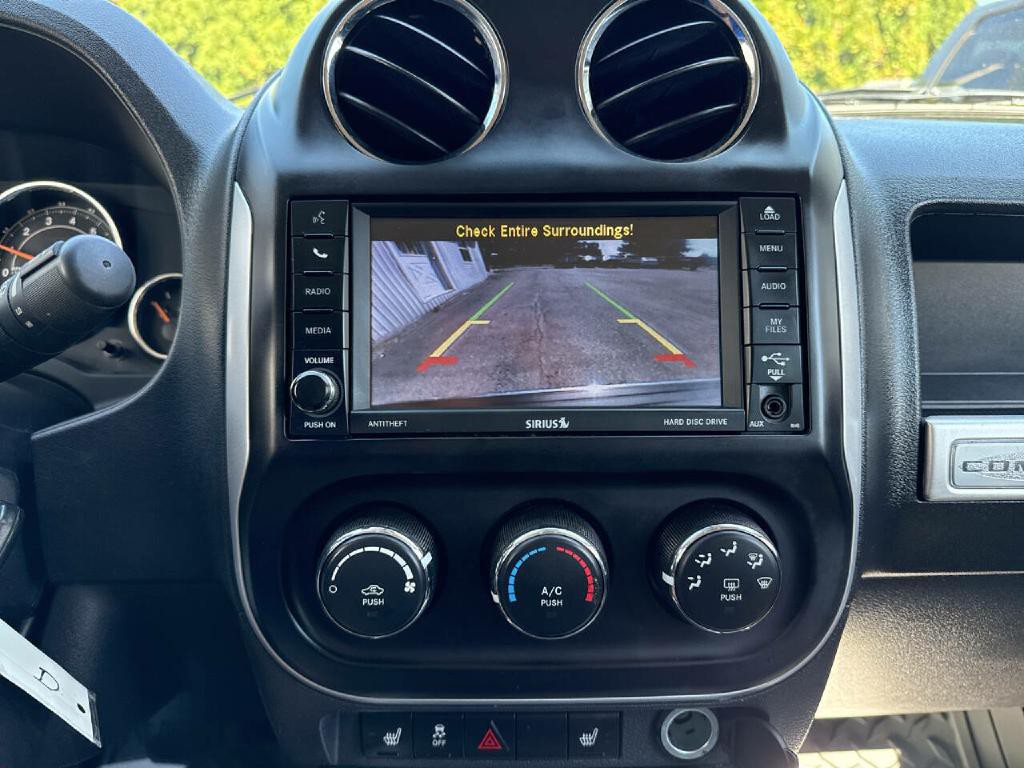 2017 Jeep Compass Image 4