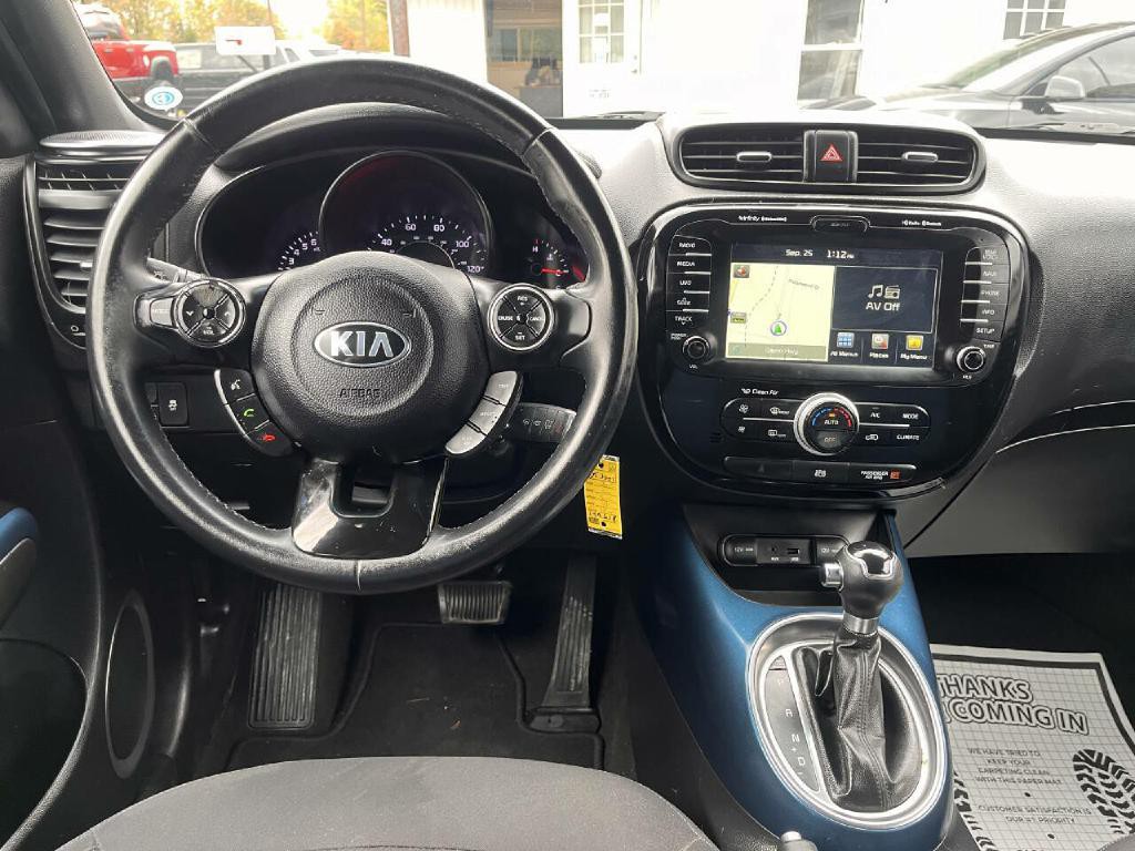 2015 Kia Soul Image 12