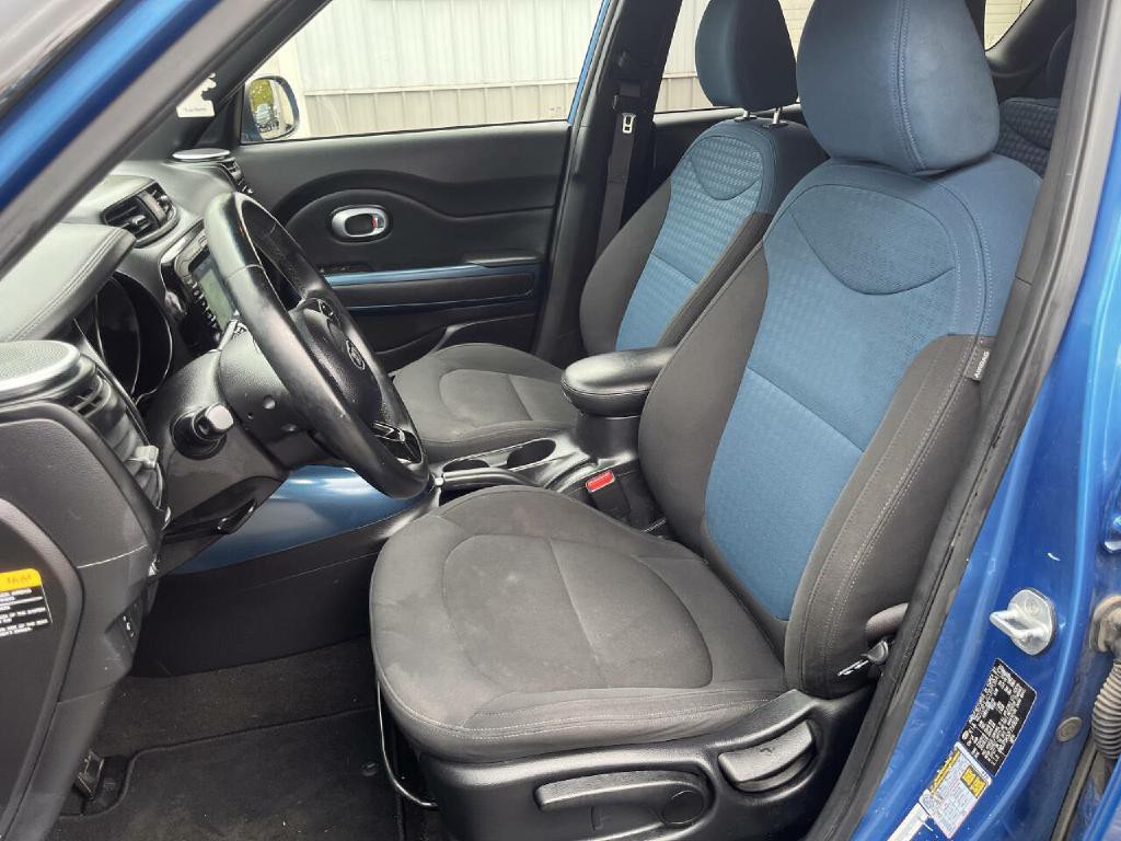 2015 Kia Soul Image 16