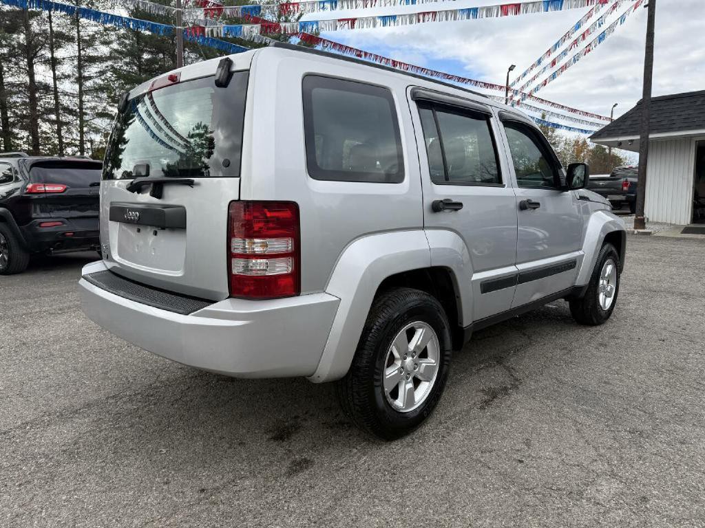 2012 Jeep Liberty Image 5