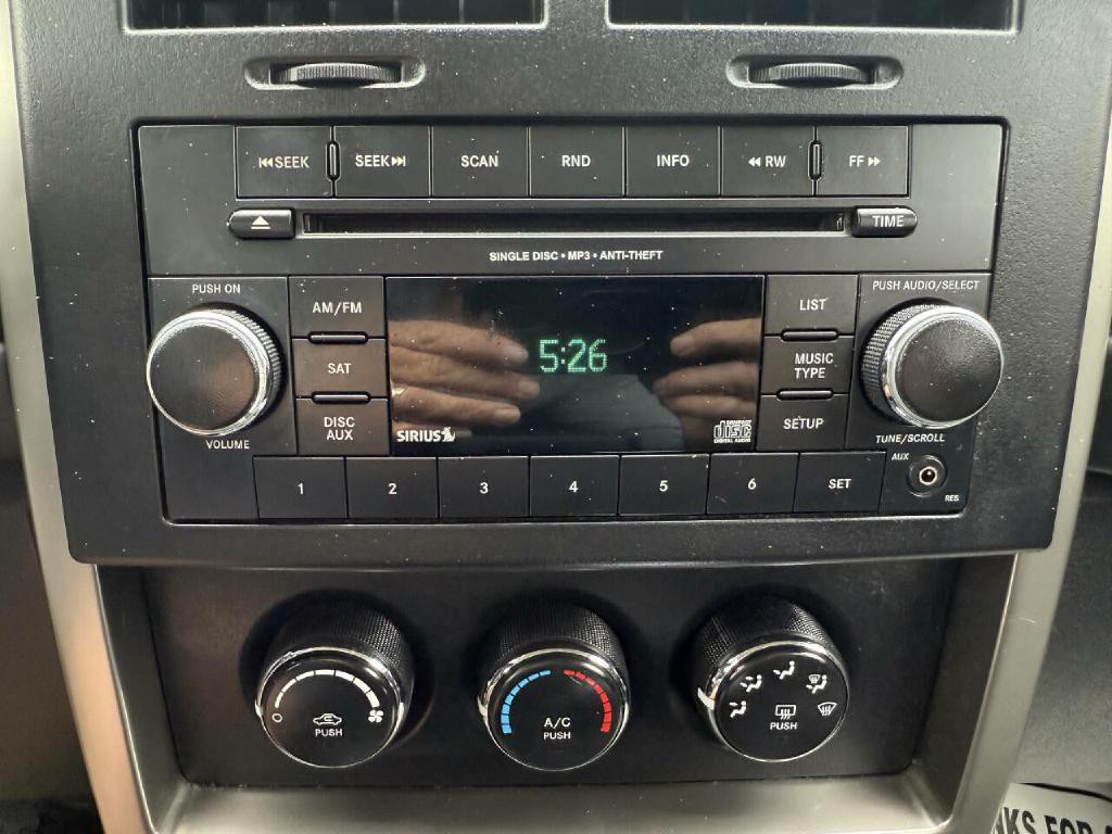 2012 Jeep Liberty Image 15