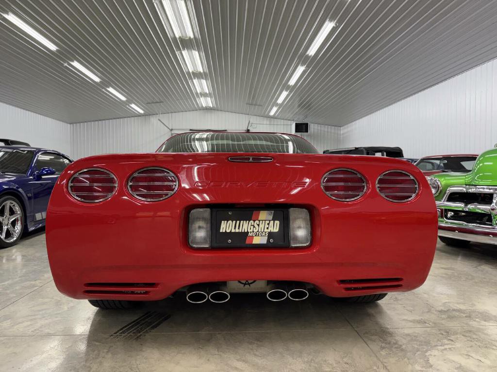 2002 Chevrolet Corvette Image 8