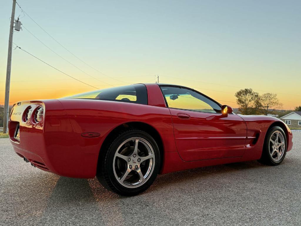 2002 Chevrolet Corvette Image 18