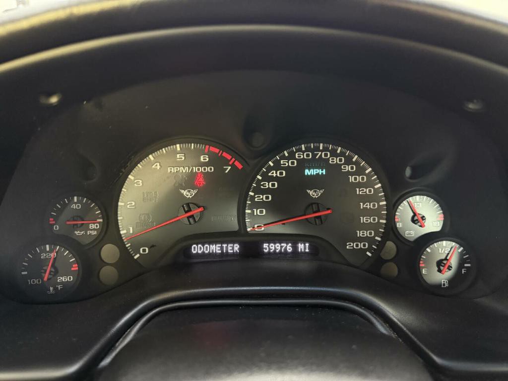 2002 Chevrolet Corvette Image 20