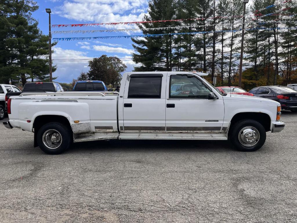 2000 Chevrolet C/K Image 4