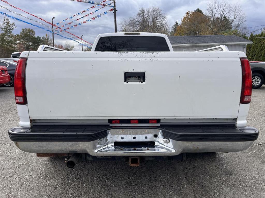 2000 Chevrolet C/K Image 6