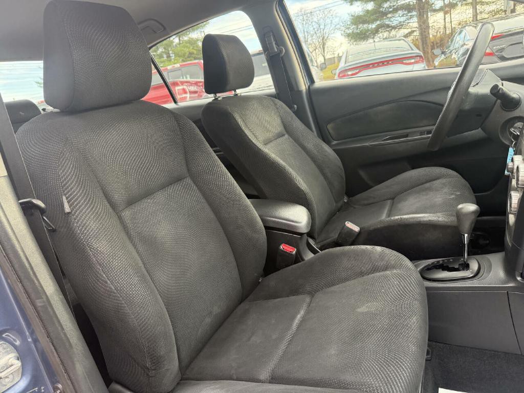 2012 Toyota Yaris Image 12