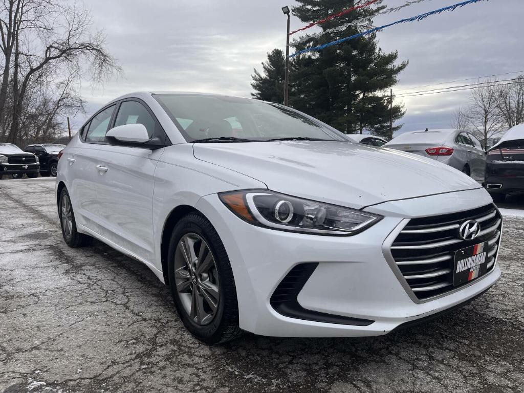 2017 Hyundai Elantra Image 3