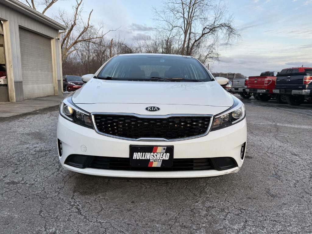 2017 Kia Forte Image 2