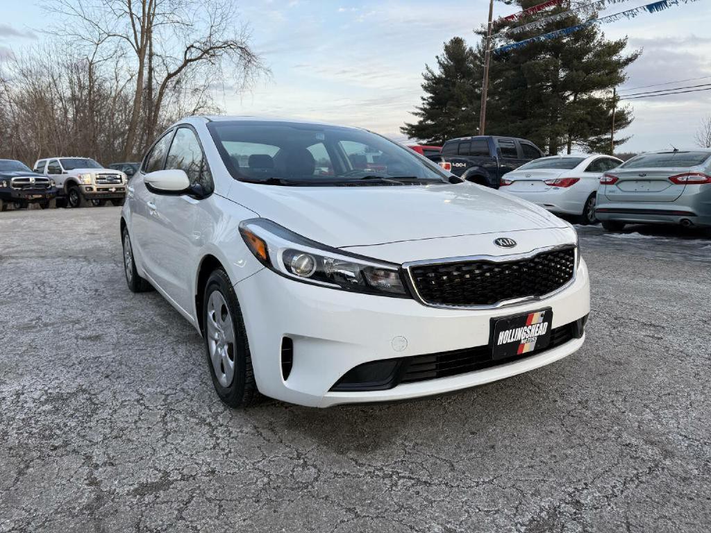 2017 Kia Forte Image 3