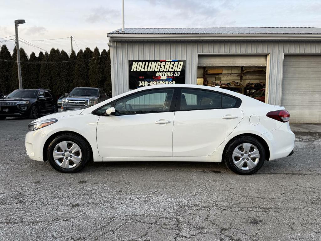 2017 Kia Forte Image 8