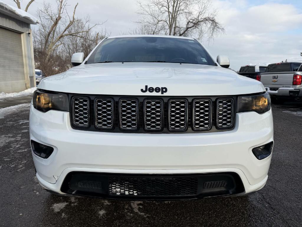 2018 Jeep Grand Cherokee Image 2