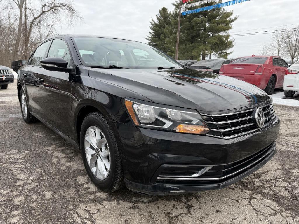2018 Volkswagen Passat Image 3
