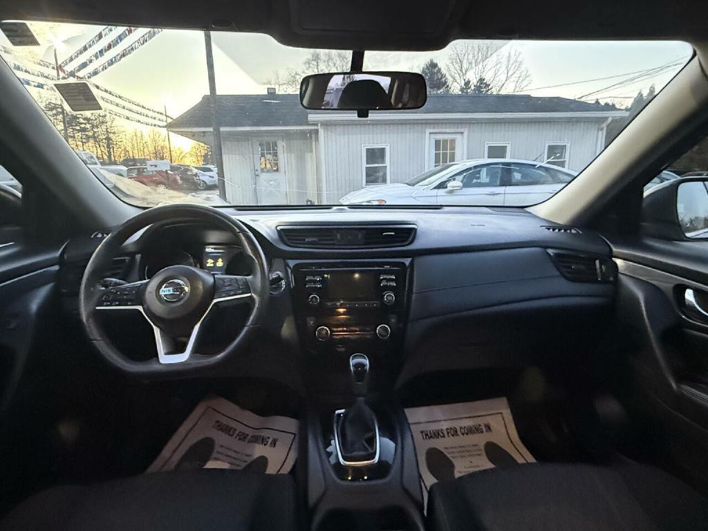 2017 Nissan Rogue Image 10