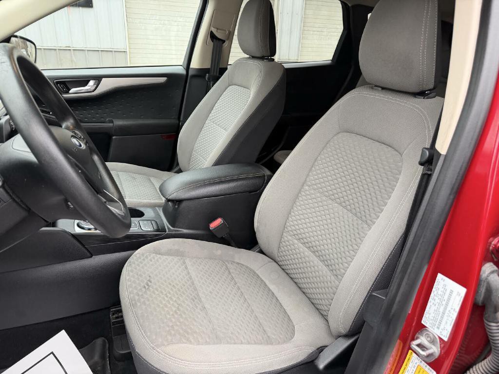 2020 Ford Escape Image 14